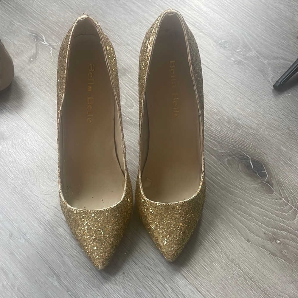 La Belle Gold Heels with Glitter Finish